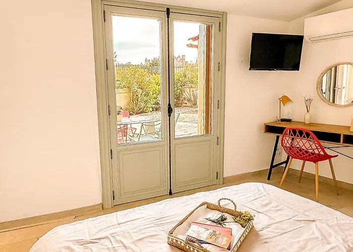 Dom wakacyjny Maison La Djoon,vue Cite, Centre Jardin *